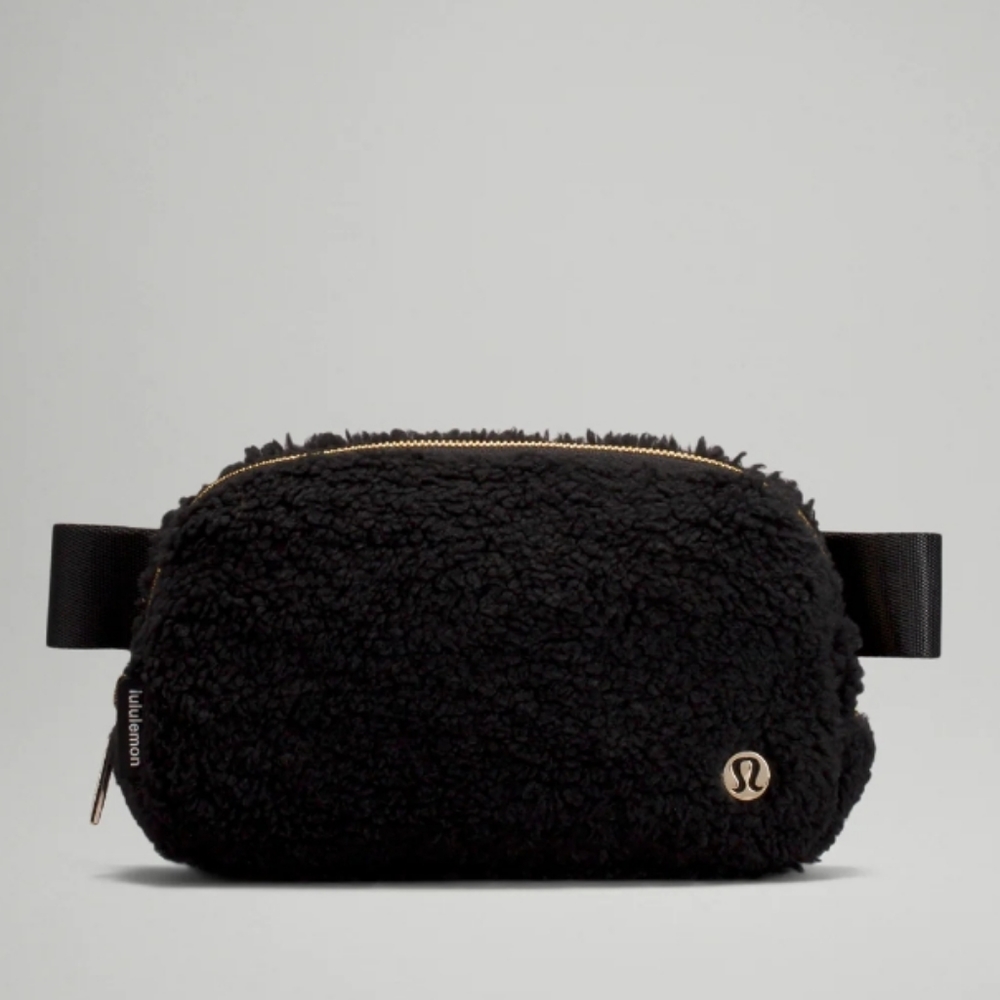 Lululemon Everywhere Fleece Belt Bag Black 1L NWT - Picture 2 of 7